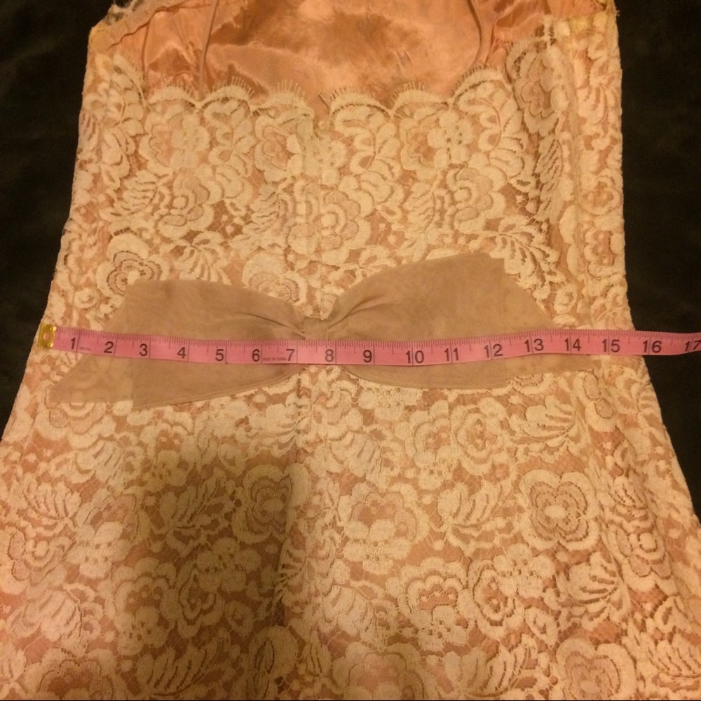 Vintage Lace Dress - Picture 6 of 8